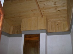 Camera con soffitto completato zona ingresso